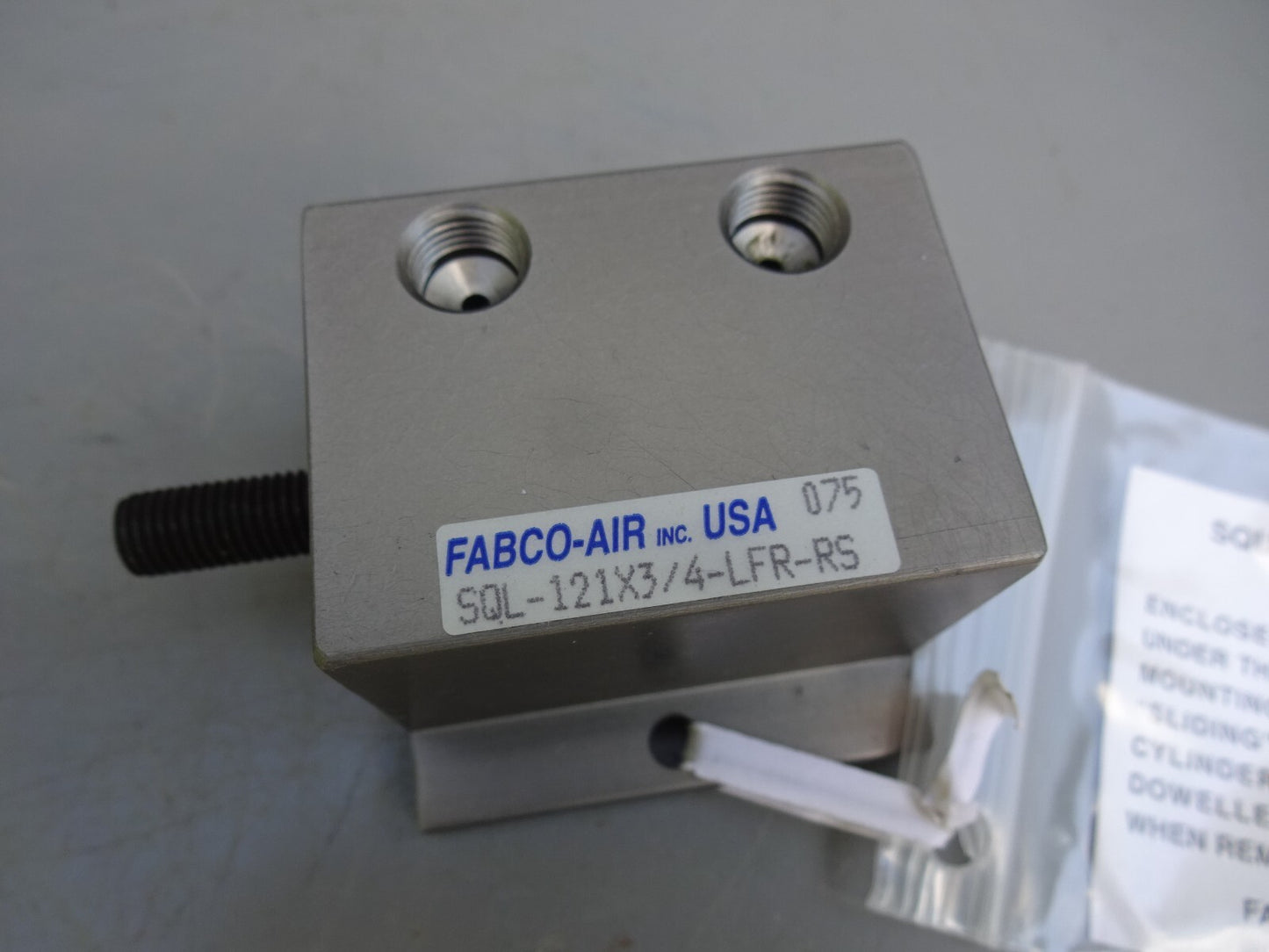 FABCO-AIR SQL-121X3/4-LFR-RS / AIR CYLINDER/ NEW