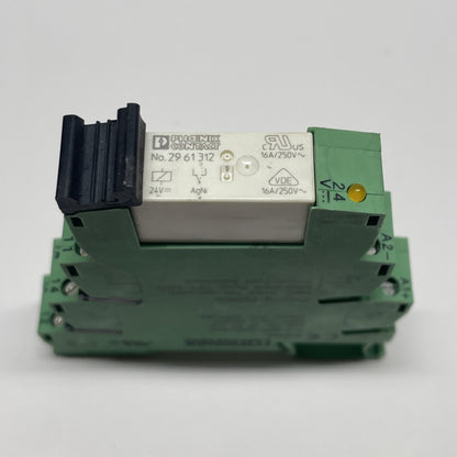 PLC-BSC-24DC/21HC Phoenix Contact Relay Base 24 VDC 2967772 **READ**