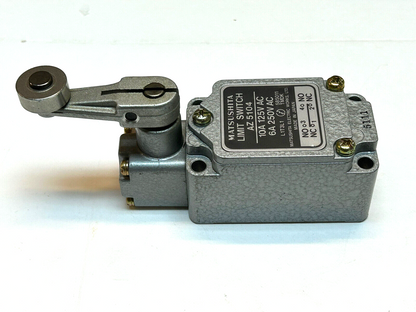 MATSUSHITA AZ5104 / LIMIT SWITCH 10A 125V 6A 250V WITH ROLLER ARM / NEW NO BOX