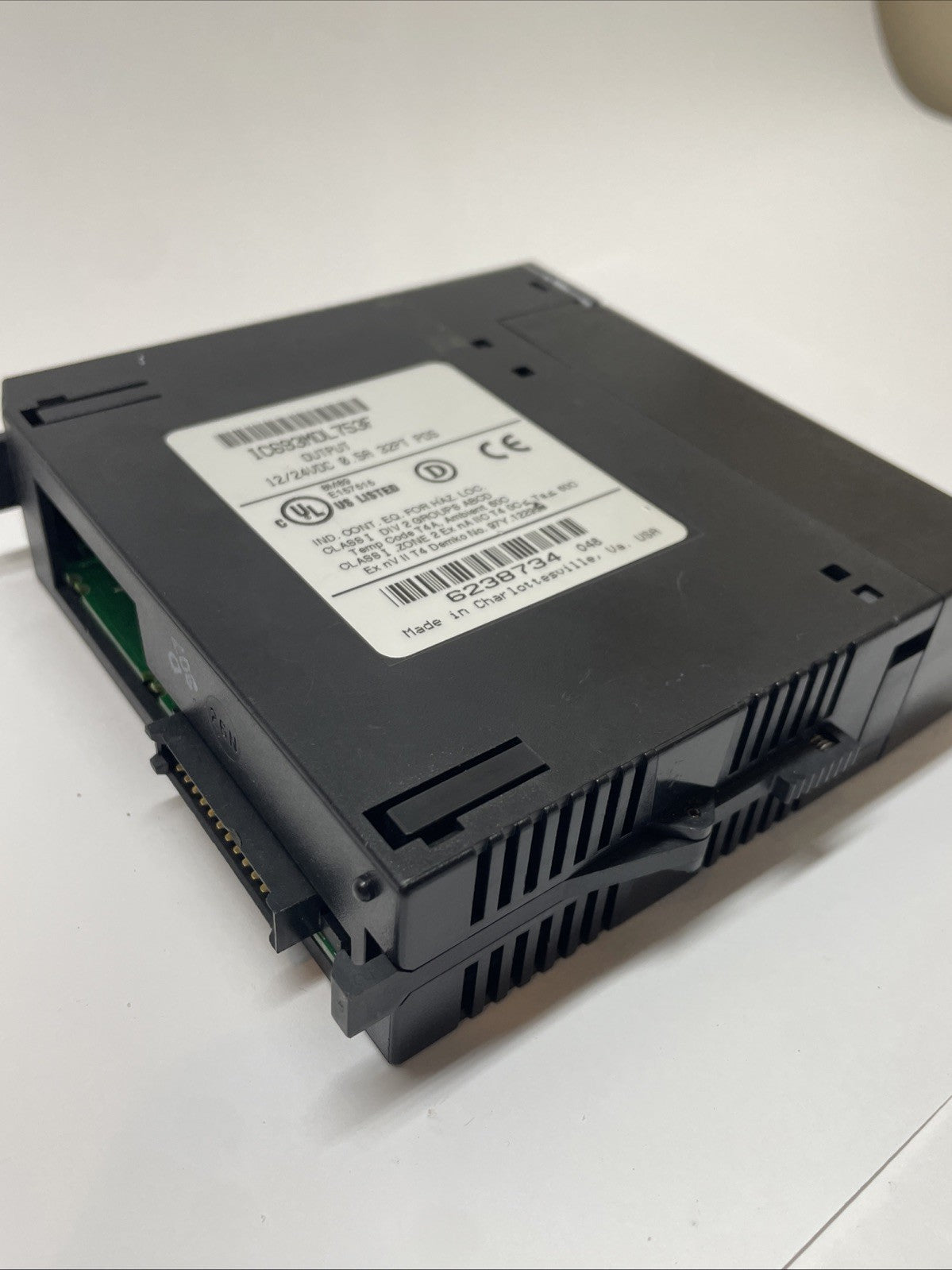 GE Fanuc IC693MDL753F Series 90-30 32-Point DC Output Module 12/24 V 0.5 A