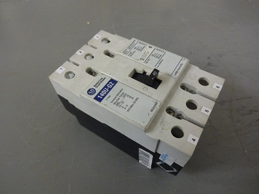 ALLEN BRADLEY 140U-G2 / CIRCUIT BREAKER 68C2925H04 / 3 POLE 240/480VAC 40A