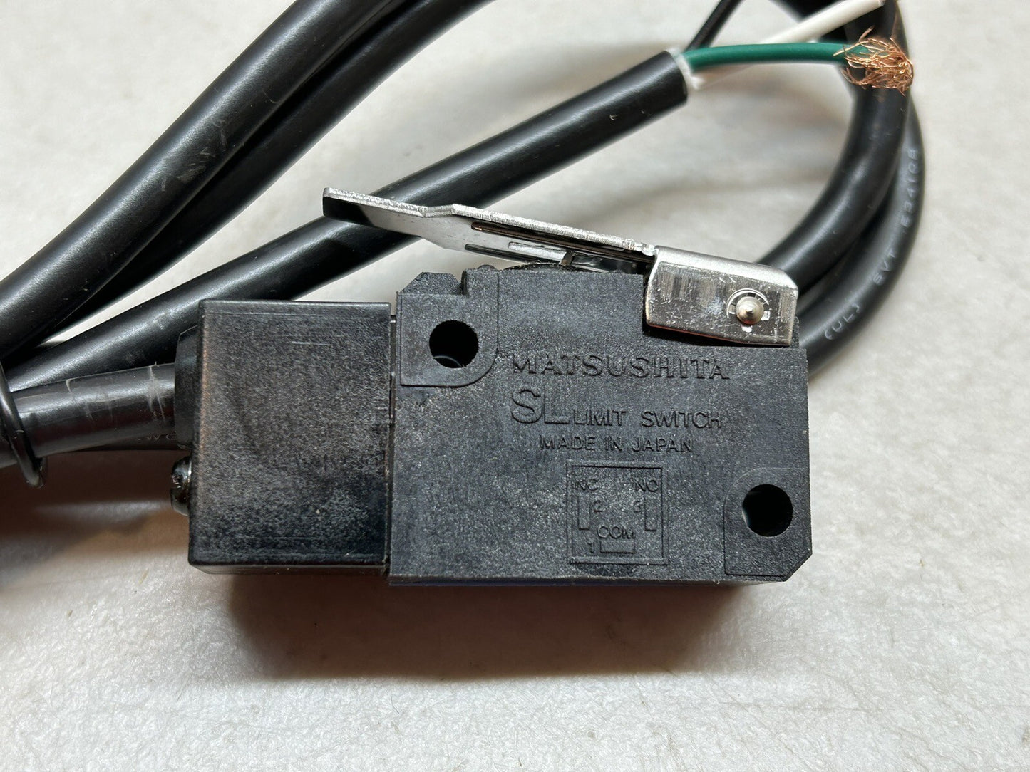MATSUSHITA AZ37259 / SL LIMIT SWITCH 4A 250VAC / NEW