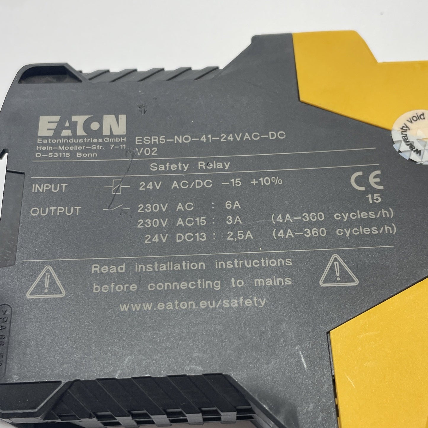 Eaton ESR5-NO-41-24VAC-DC Safety Relay 24 V AC/DC Single-Channel (USA SELLER)