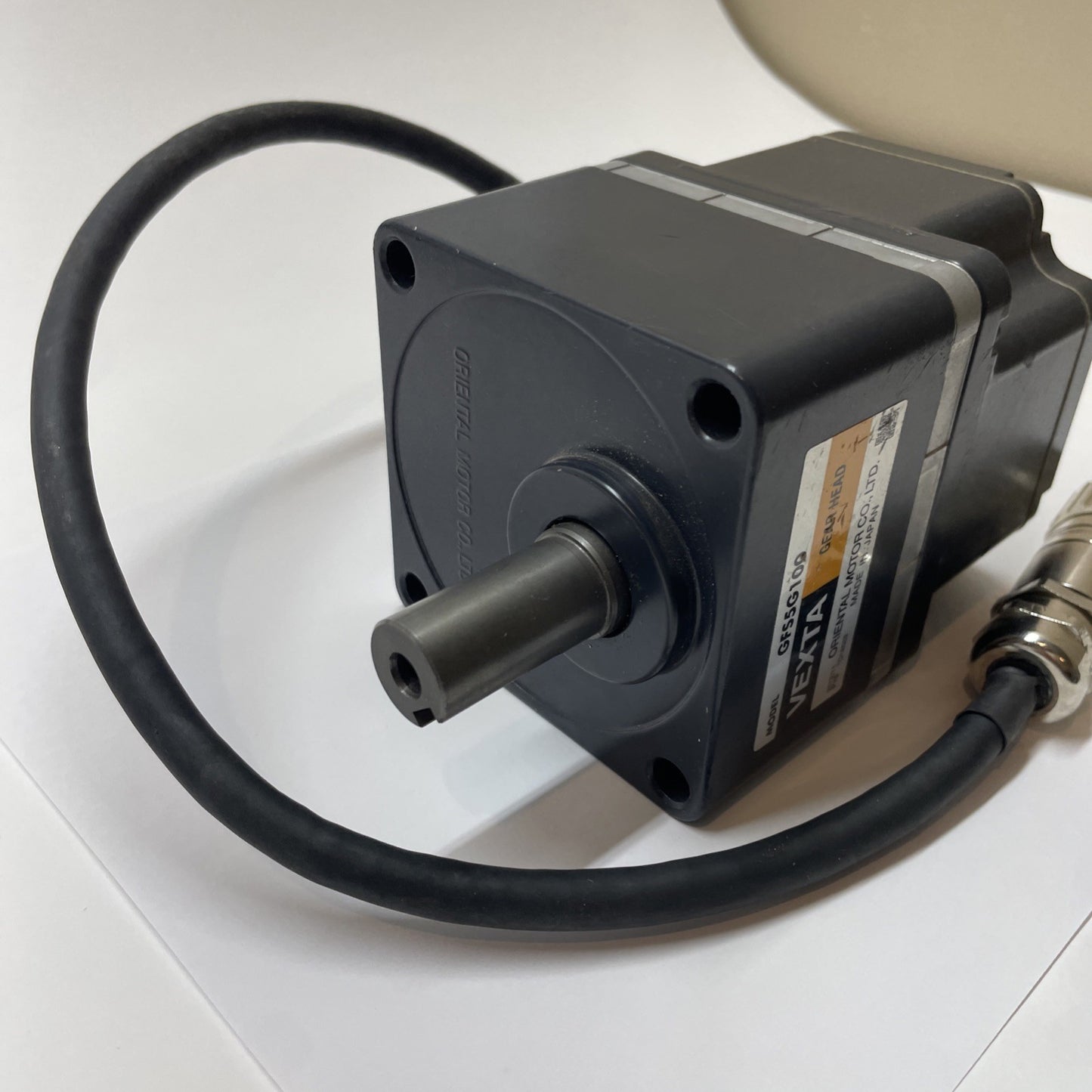 O.M. BLHM5100KC-GFS Brushless DC Motor + GFS5G100 Parallel-Shaft Gearhead 100:1