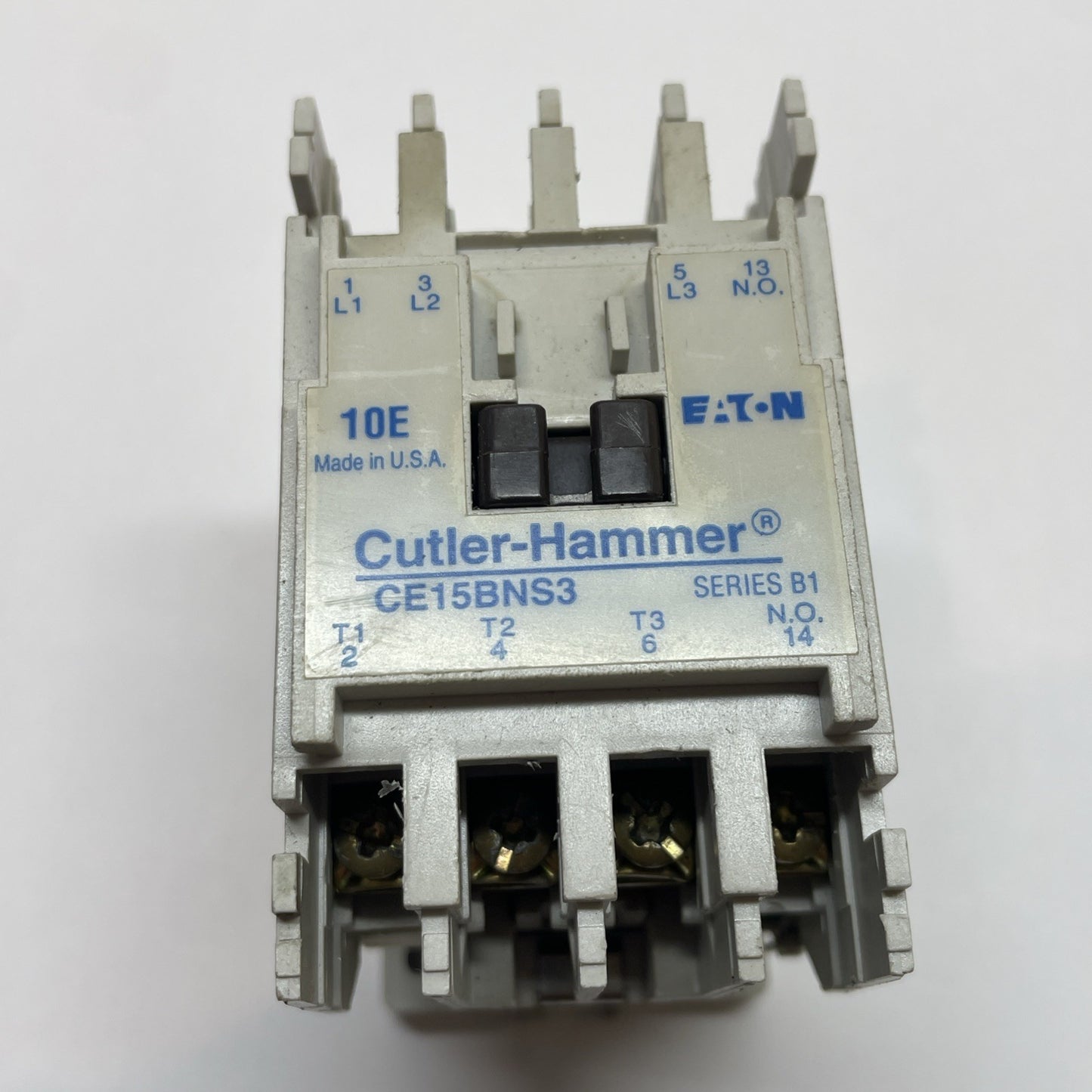 Cutler Hammer CE15BNS3 3-Pole Contactor 10A 600VAC Coil Motor Control