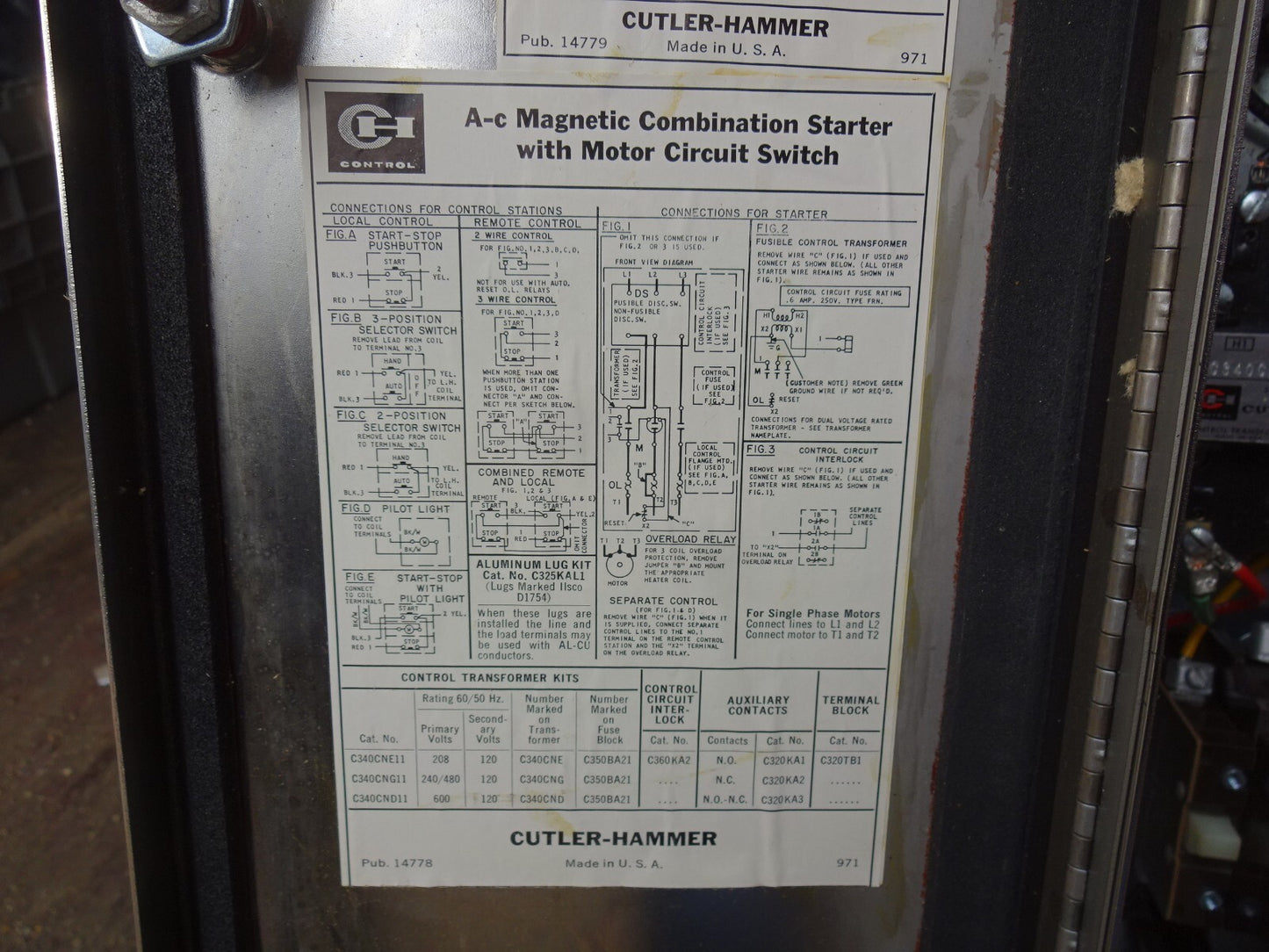 CUTLER HAMMER A-C MAGNETIC COMBINATION STARTER W/ MOTOR CIRCUIT SWITCH 4X ENCL