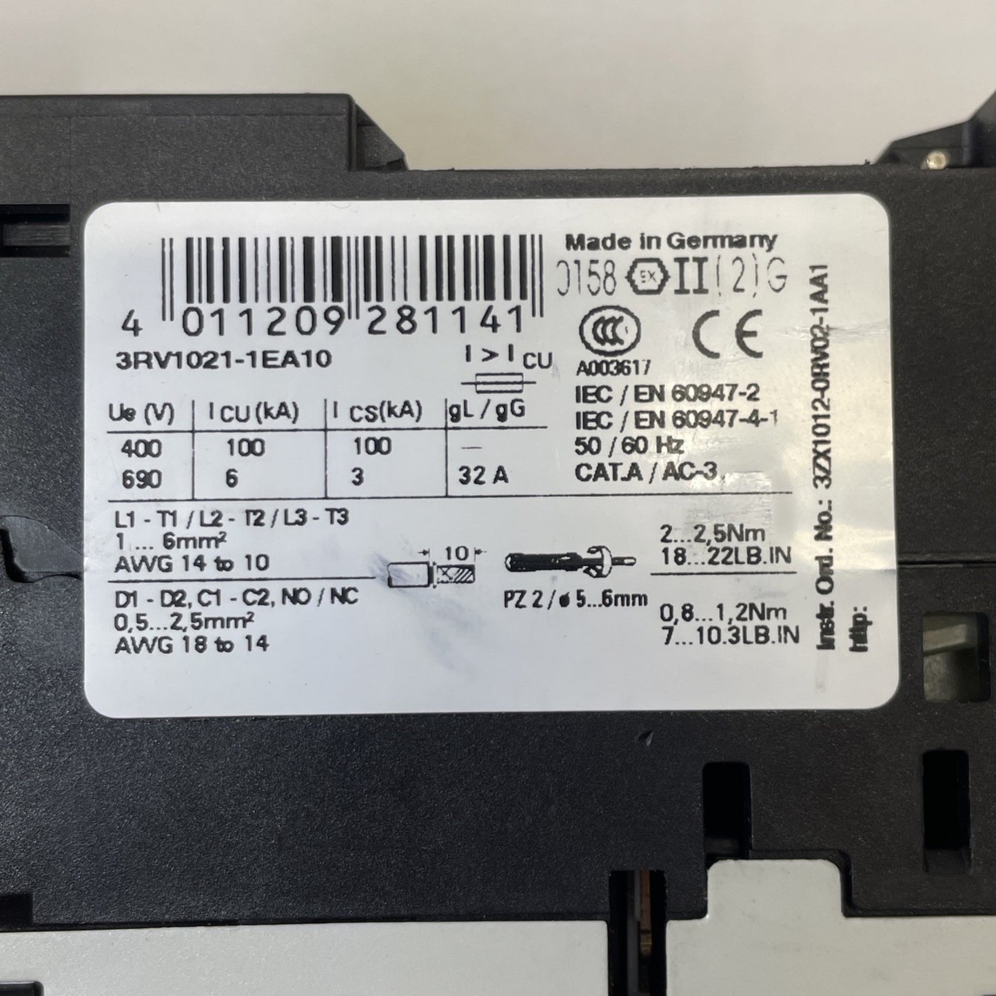 SIEMENS 3RV1021-1EA10 SIRIUS MANUAL MOTOR STARTER WITH 3RT1017-1AK61 CONTACTOR