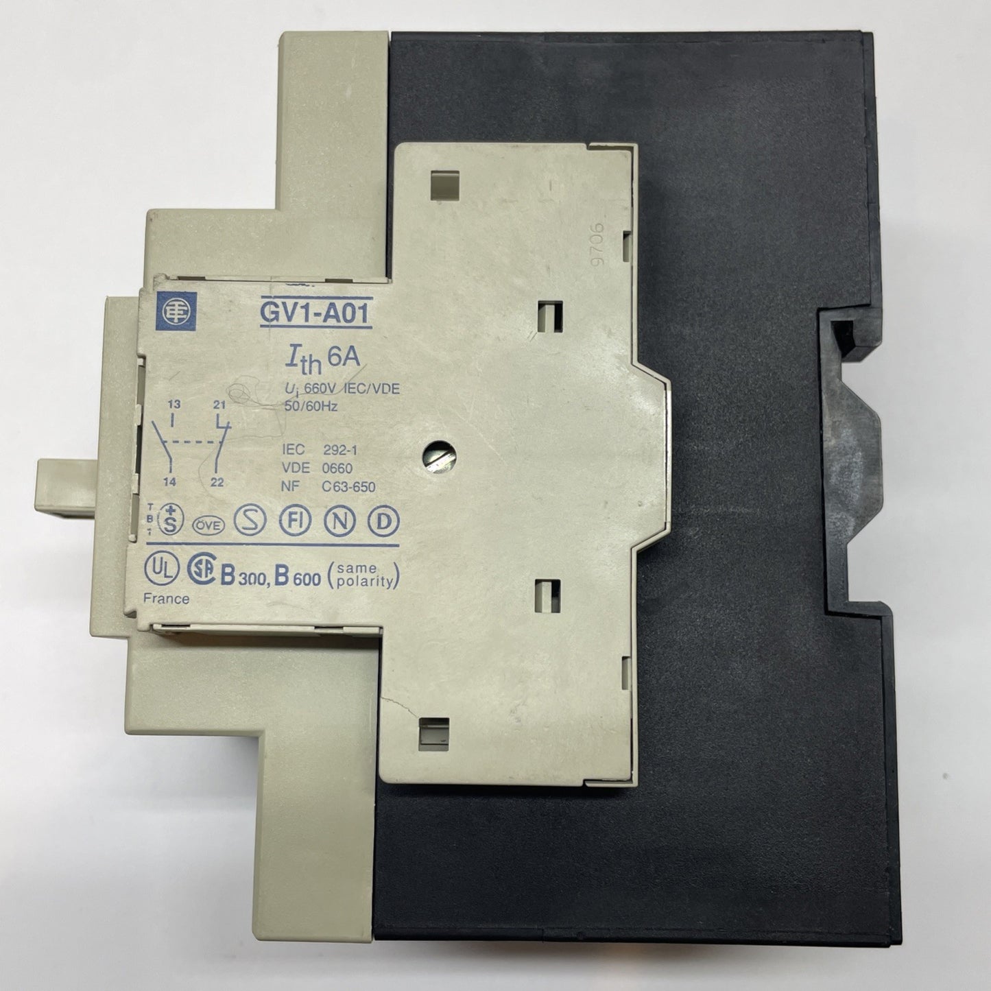 GV3-M25 Telemecanique Motor Starter 16-25A GV3 Manual Motor Protector w/ GV1-A01