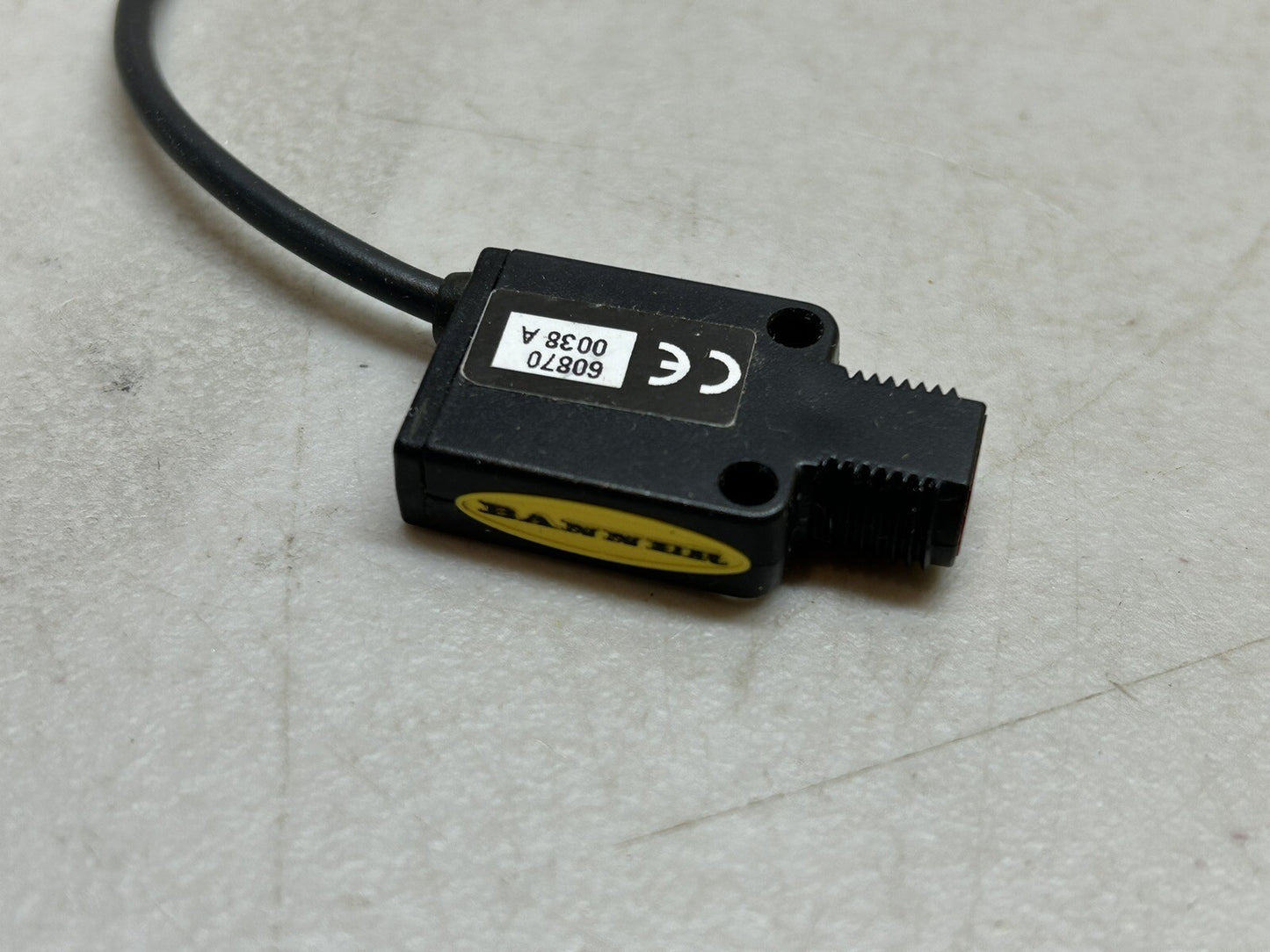 BANNER QS12VP6DQ / 58660 MINI-BEAM PHOTOELECTRIC SENSOR / USED AS DEMO ONLY