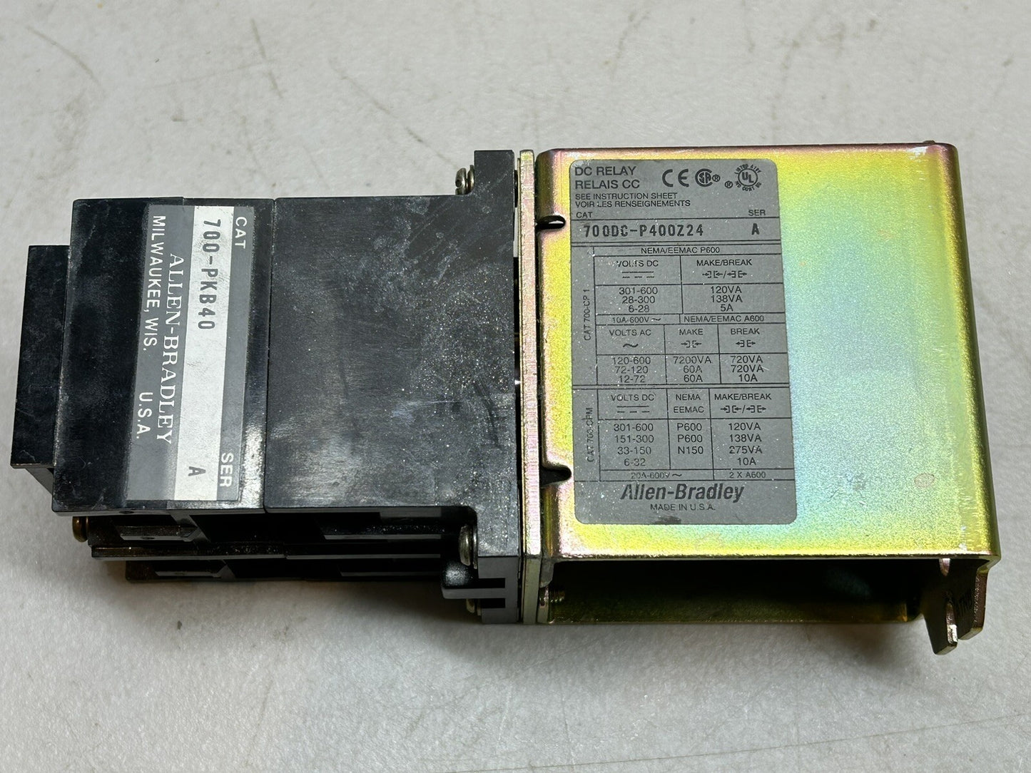 ALLEN BRADLEY 700-PKB40 AC RELAY / WITH 700DC-P400Z24 SERIES A