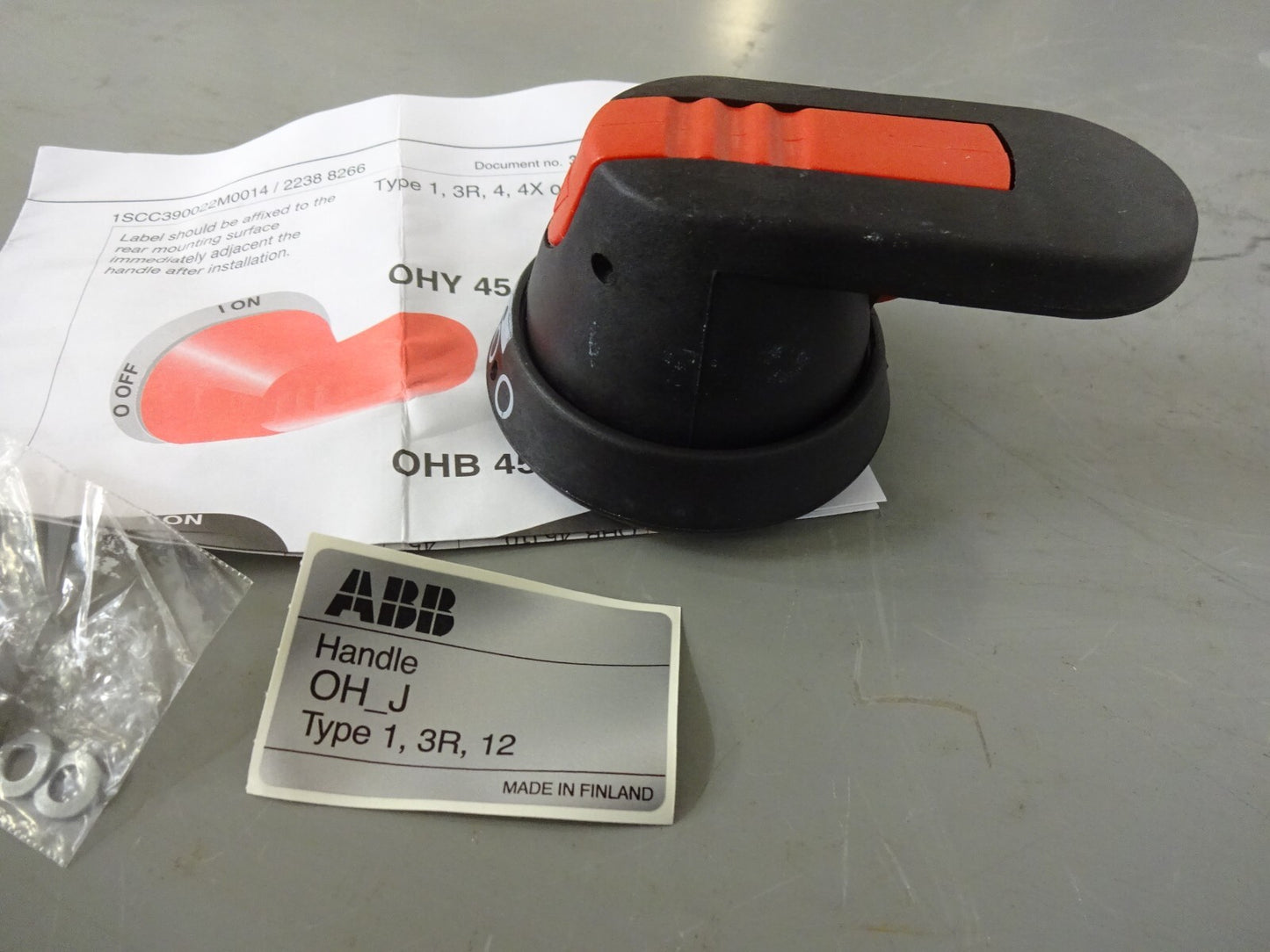 ABB ISCA022380R9070 / PISTOL HANDLE / BLACK / NEW