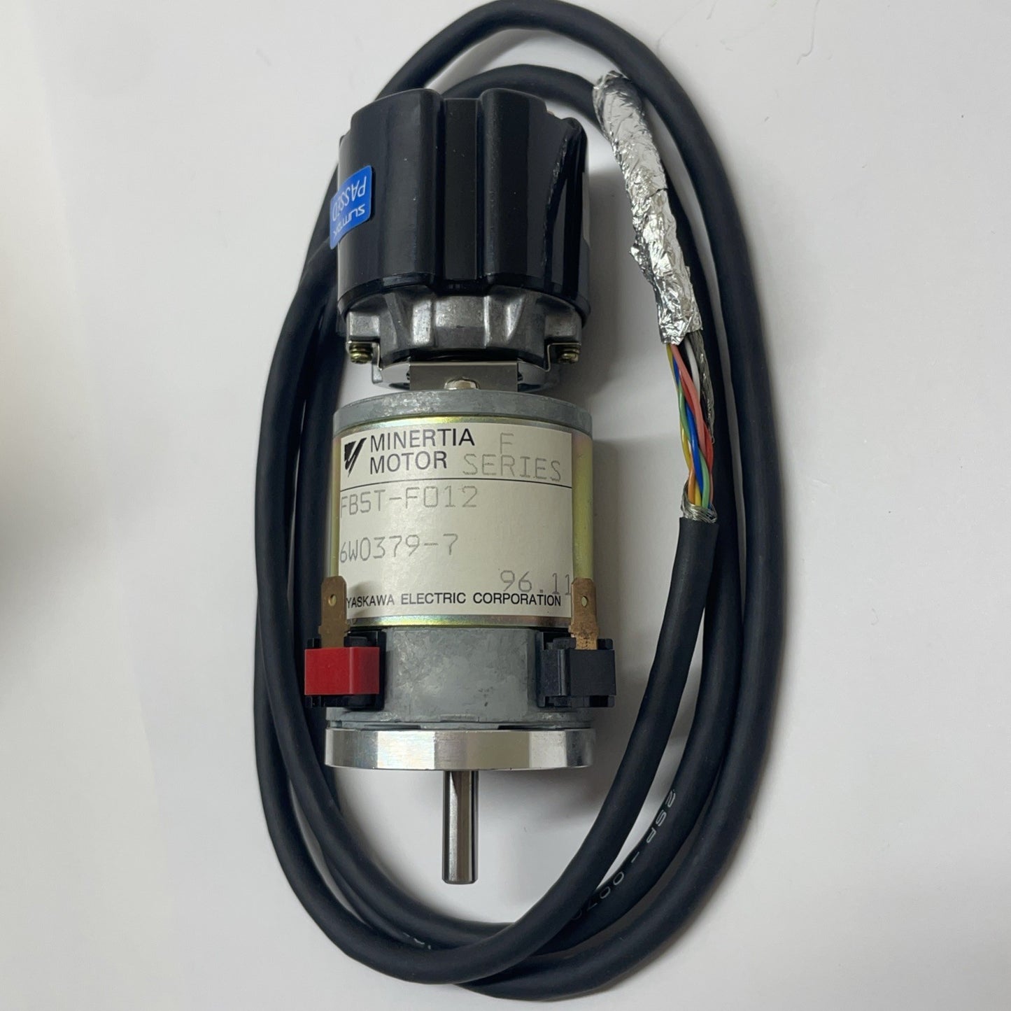 Yaskawa FB5T-F012 / 6W0379-7 / LHE-705-1000 Servo Motor Rear Shaft Extension