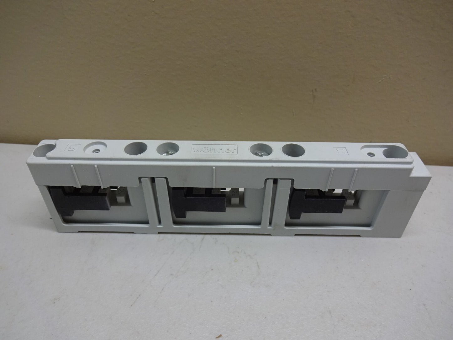 WOHNER PA6.6GV30V0 / BUS END CAP