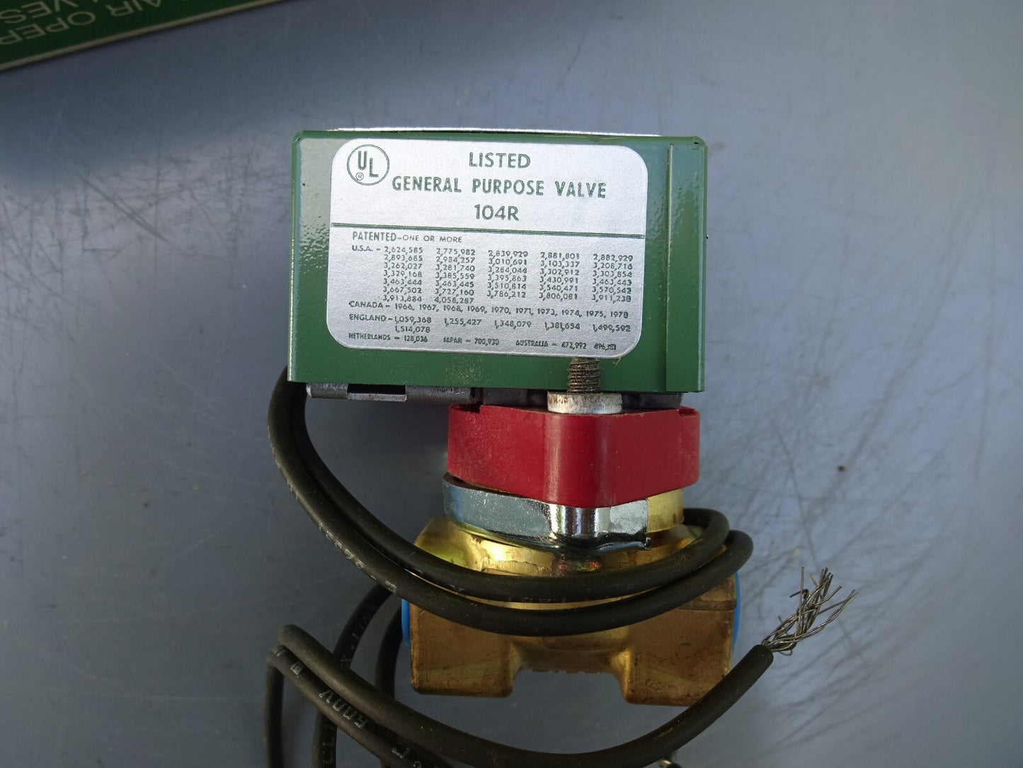 ASCO 8210A20 Solenoid Valve 1/4″ 2NC 120 VAC Pilot-Operated