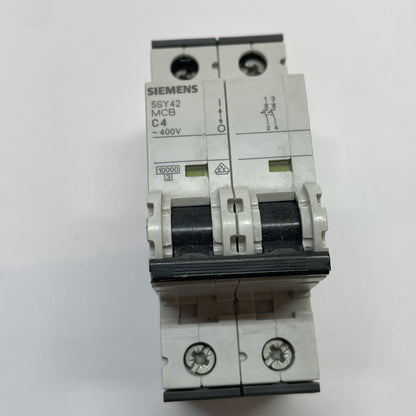 SIEMENS 5SY42 MCB C4 / 5SY4204-7 CIRCUIT BREAKER 4A 2 POLE 400V