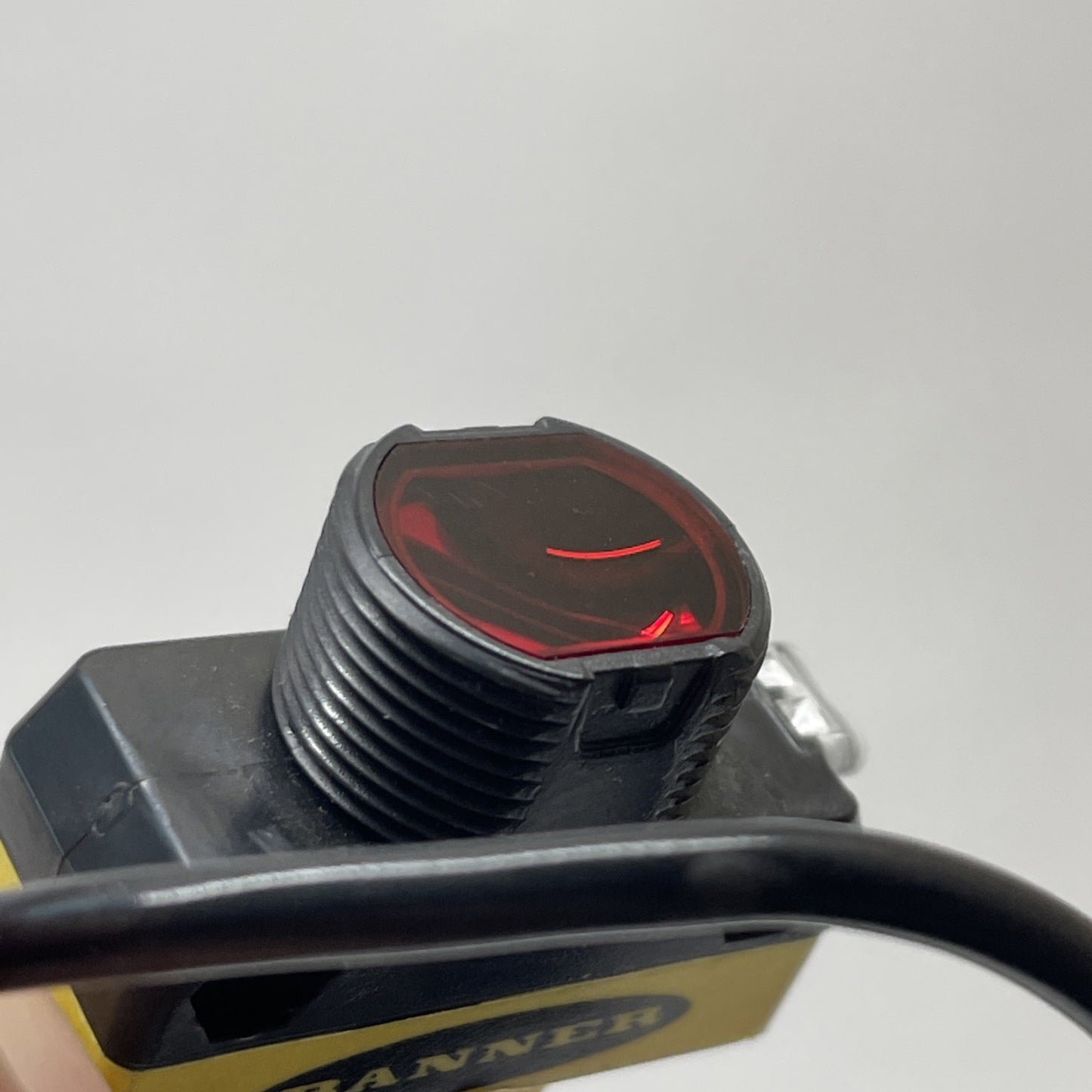 Banner QS186EQ5 World-Beam QS18 Photoelectric Emitter 10-30VDC M12 64582