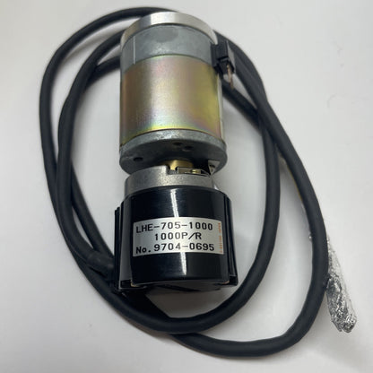 Yaskawa FB5T-F012 / 6W0379-7 / LHE-705-1000 Servo Motor Rear Shaft Extension