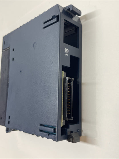 GE Fanuc IC694MDL930C RX3i 8-Pt Isolated Relay Output Module 4A 24VDC/120-240VAC