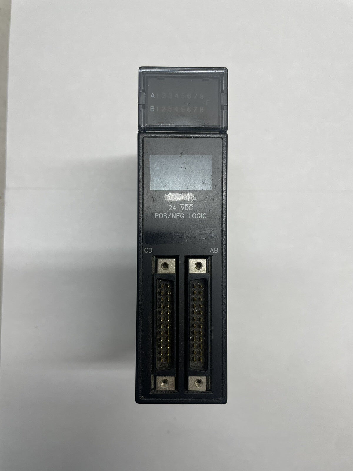 GE Fanuc IC693MDL752E 32-Point Negative Logic DC Output Module 5/12/24 V