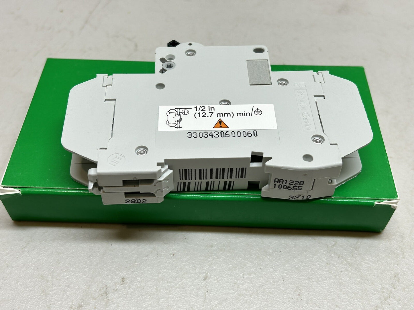 SCHNEIDER ELECTRIC 60106 MULTI 9 C60 UL489 / 1P  5A CIRCUIT BREAKER / NEW