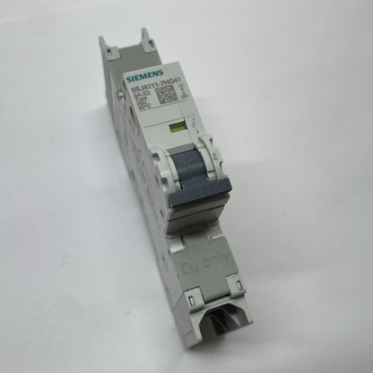 Siemens 5SJ4111-7HG41 Miniature Circuit Breaker 1-Pole 5A C-Trip 240V