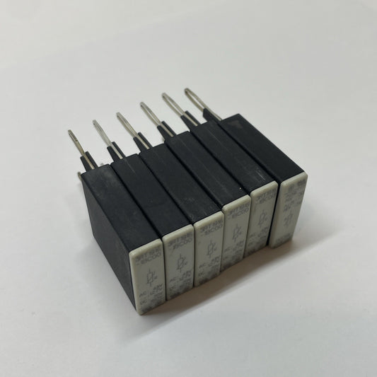 (LOT OF 6) Siemens 3RT1916-1BC00 Surge Suppressor Varistor 48-127 VAC 70-150 VDC