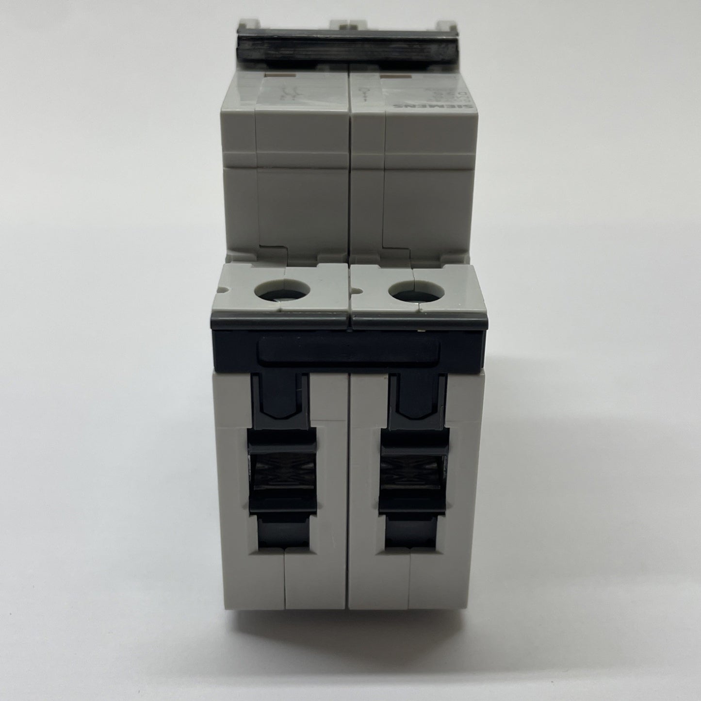 Siemens SENTRON 5SY4 225-8  2-Pole Miniature Circuit Breaker 25A 400V D-Curve