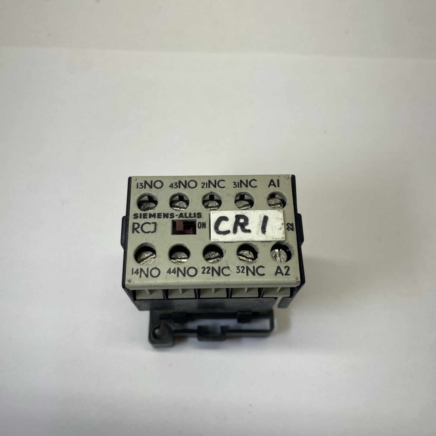 SIEMENS ALLIS RCJ221 CONTROL RELAY 10A 480VAC 120V COIL 60Hz