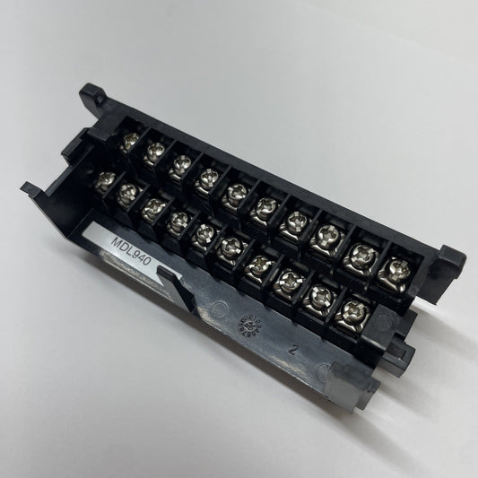 GE Fanuc 44D750121 Terminal block *no Door*