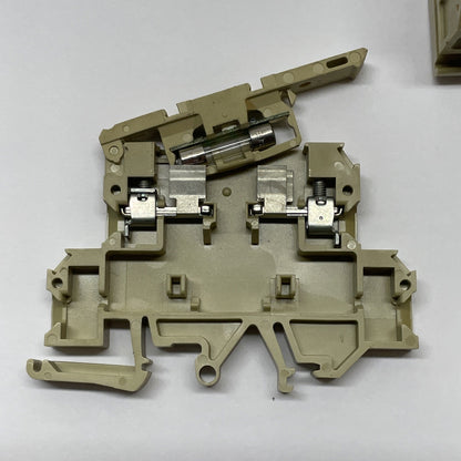 (LOT OF 4) Weidmuller KDKS1/EN4 Terminal Block Fuse DIN Rail 500V 6.3A 4 mm²