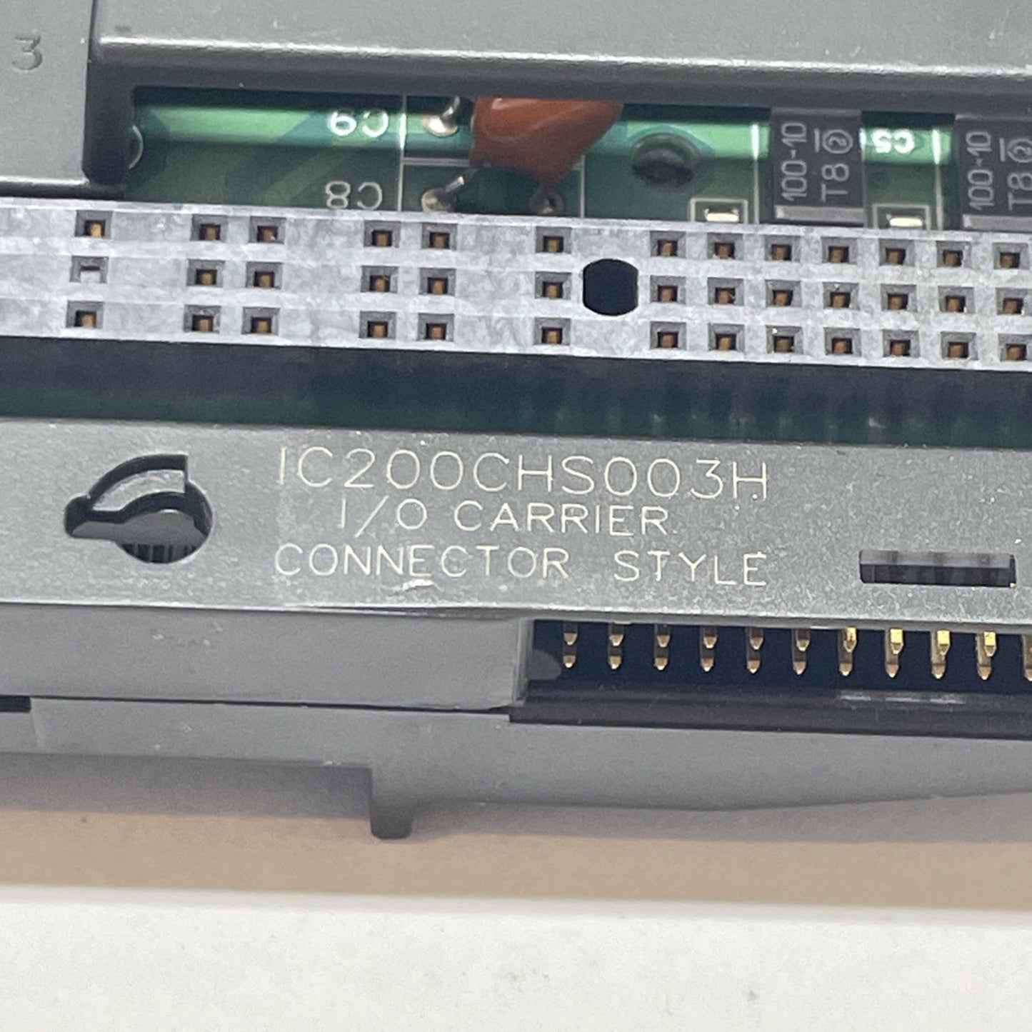 GE FANUC Versamax IC200CHS003H Connector-Style I/O Carrier Module