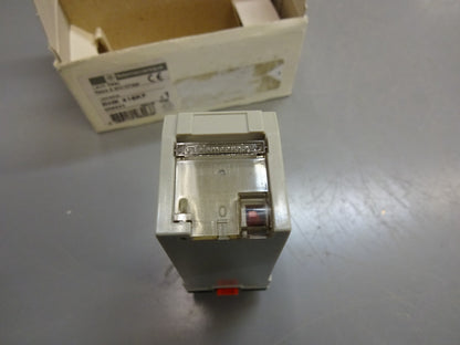 TELEMECANIQUE RHK-416KF / LATCH RELAY 120VOLT 60HZ / NEW