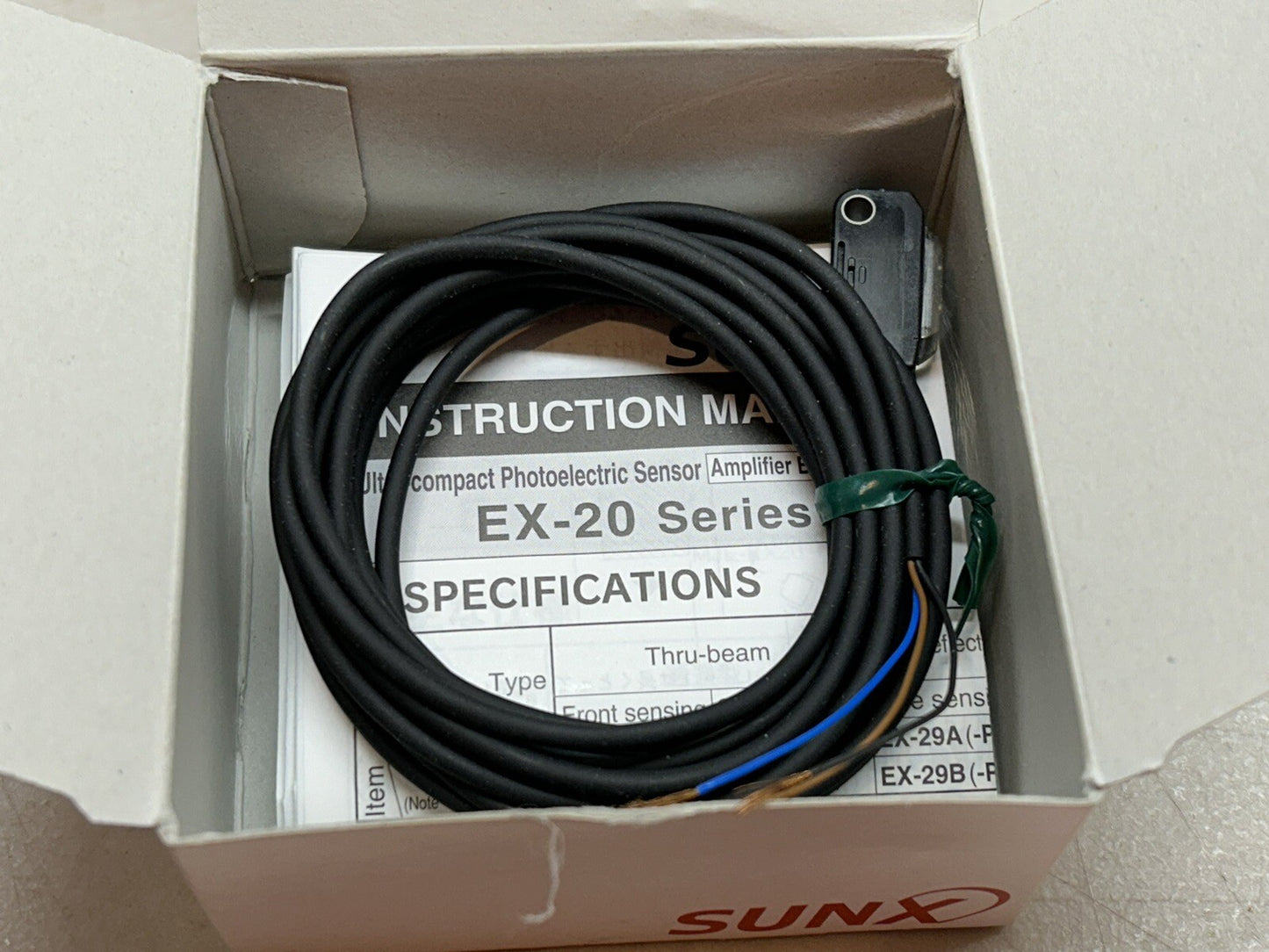 SUNX EX-26A-PN / PHOTOELECTRIC REFLECTIVE SENSOR 6MM-14MM / NEW