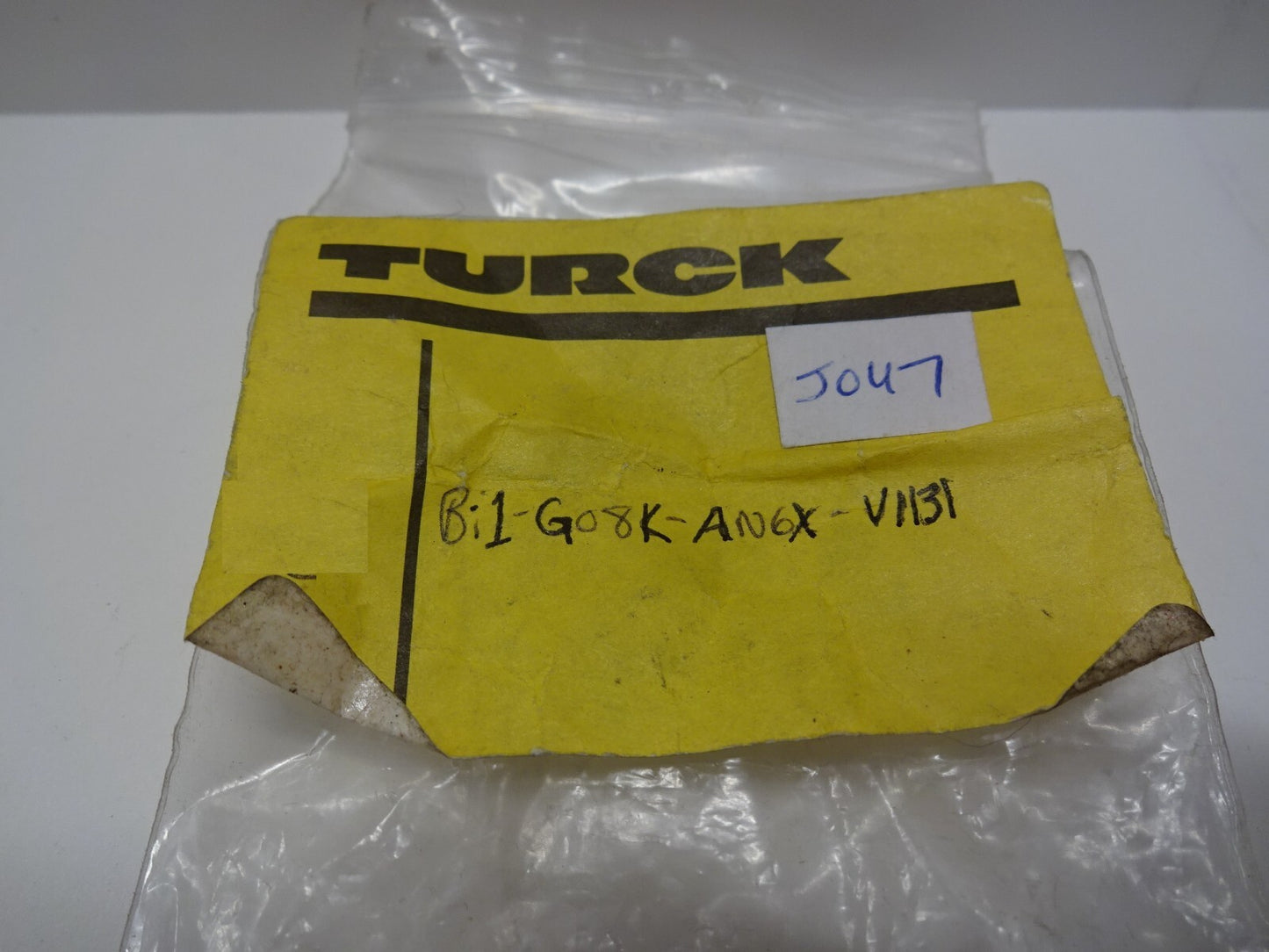 TURCK BI1-G08K-AN6X-V1131 / PROXIMITY SENSOR SWITCH 10-30VDC 150mA / NEW