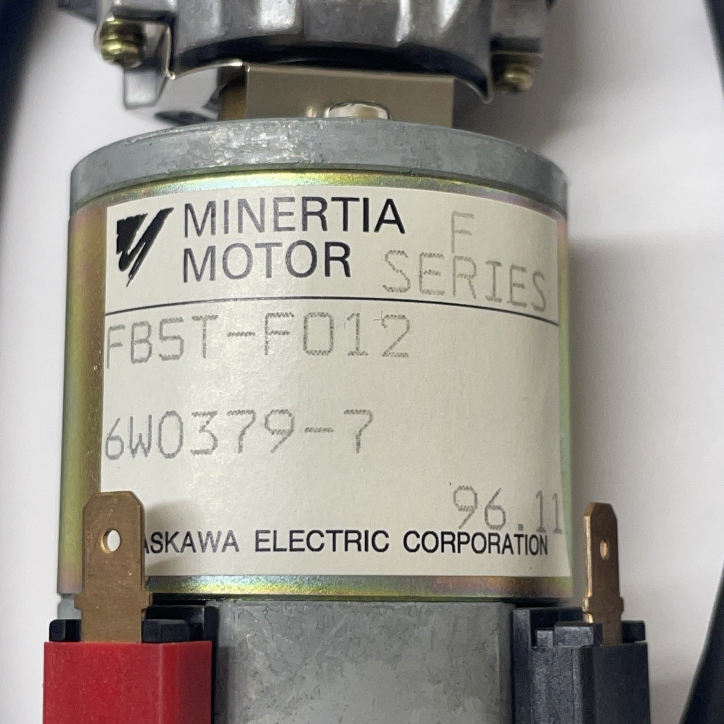 Yaskawa FB5T-F012 / 6W0379-7 / LHE-705-1000 Servo Motor Rear Shaft Extension