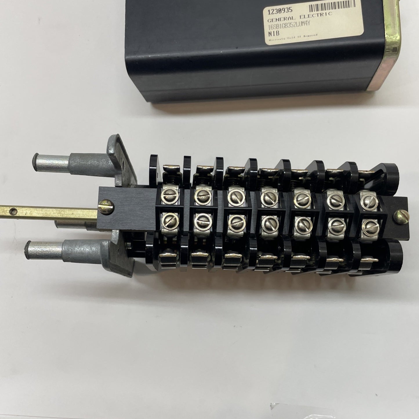 GE 16SB1GB352LUM4Y Cam-Operated 7-Stage 3-Position Selector Switch