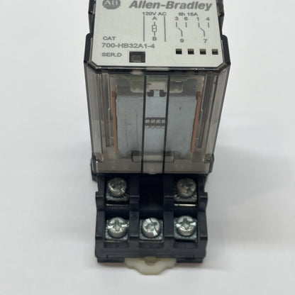 ALLEN BRADLEY 700-HB32A1-4 RELAY SER D 120VAC WITH BASE