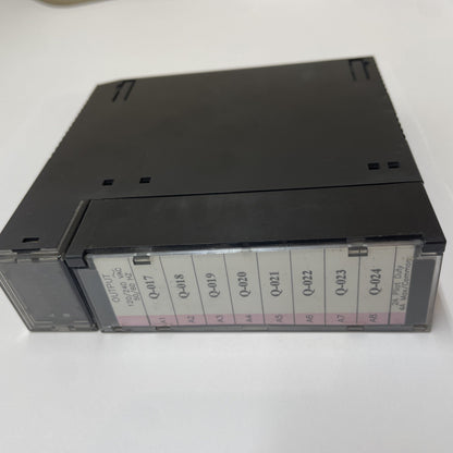 GE Fanuc IC693MDL330E 8-Point AC Output Module 120/240 V 2 A Series 90-30