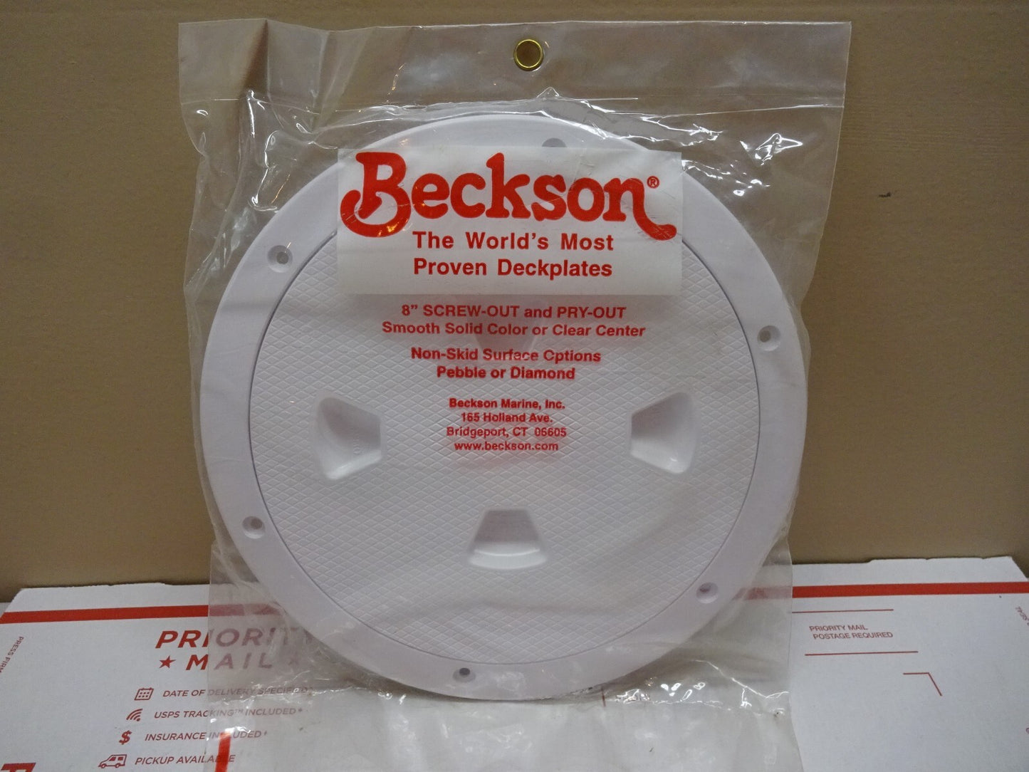 BECKSON DP84-W / SCREW OUT DECK PLATE / 8 INCH NON SKID DIAMOND WHITE / NEW