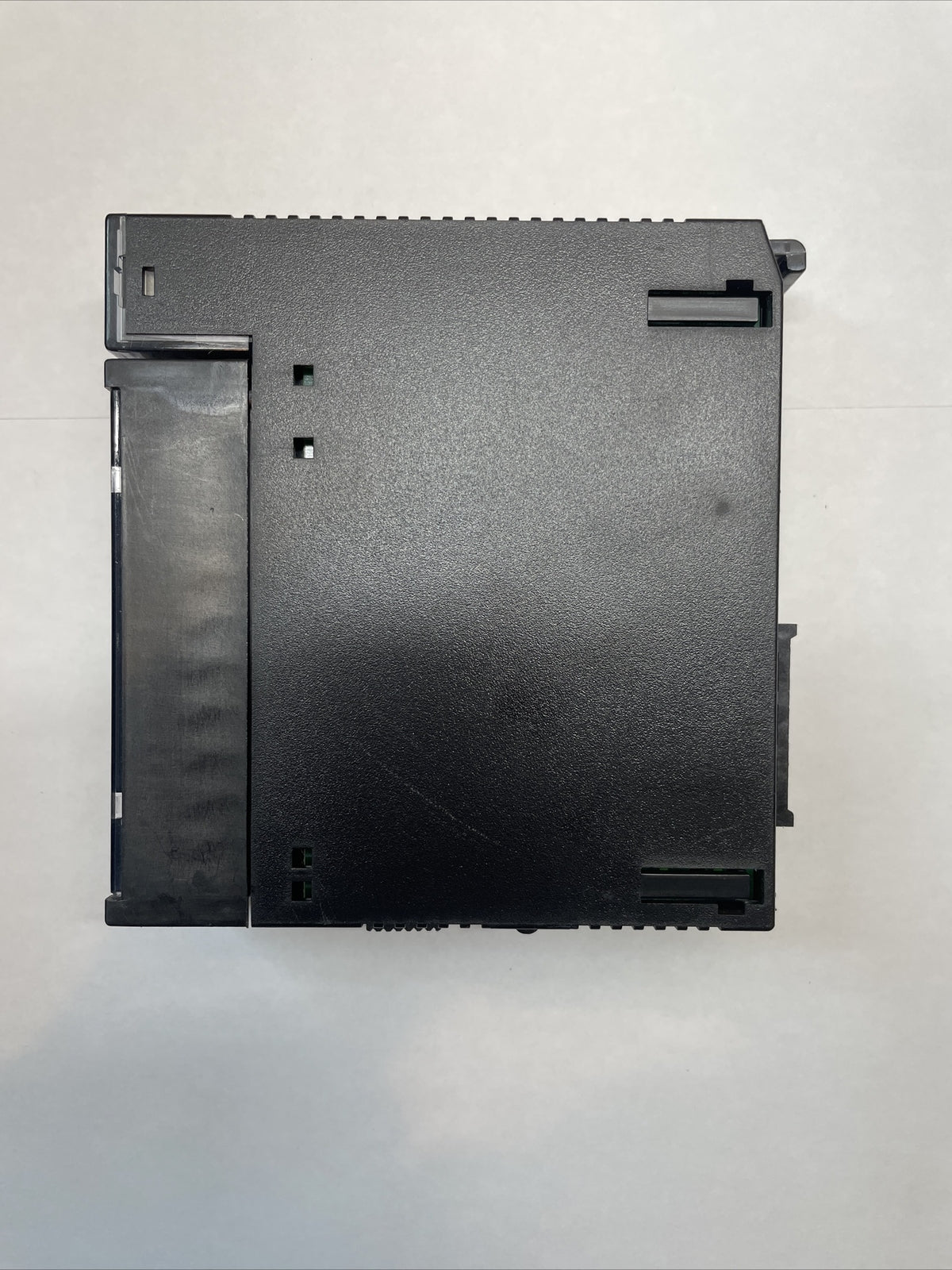 GE Fanuc IC693MDL241D 24VAC/VDC 16-Point Positive/Negative Logic Input Module