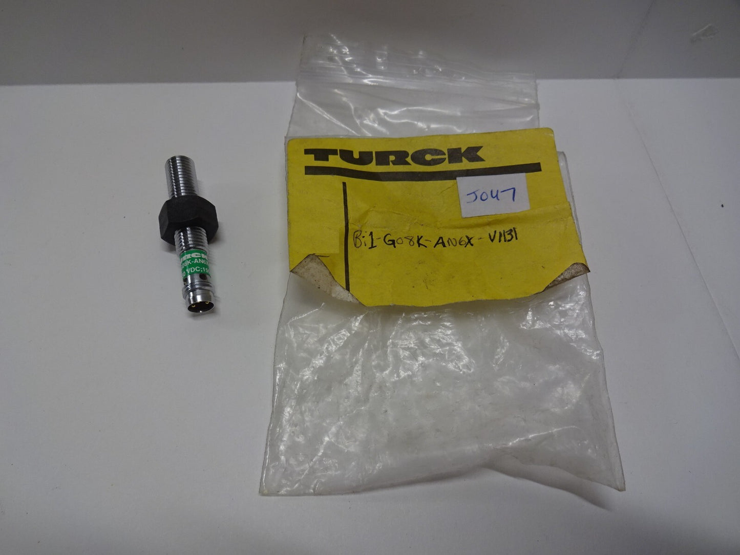 TURCK BI1-G08K-AN6X-V1131 / PROXIMITY SENSOR SWITCH 10-30VDC 150mA / NEW