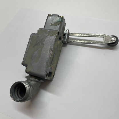 MICRO SWITCH 1LS3 / ENCLOSED PRECISION LIMIT SWITCH SIDE ACTUATOR SPDT