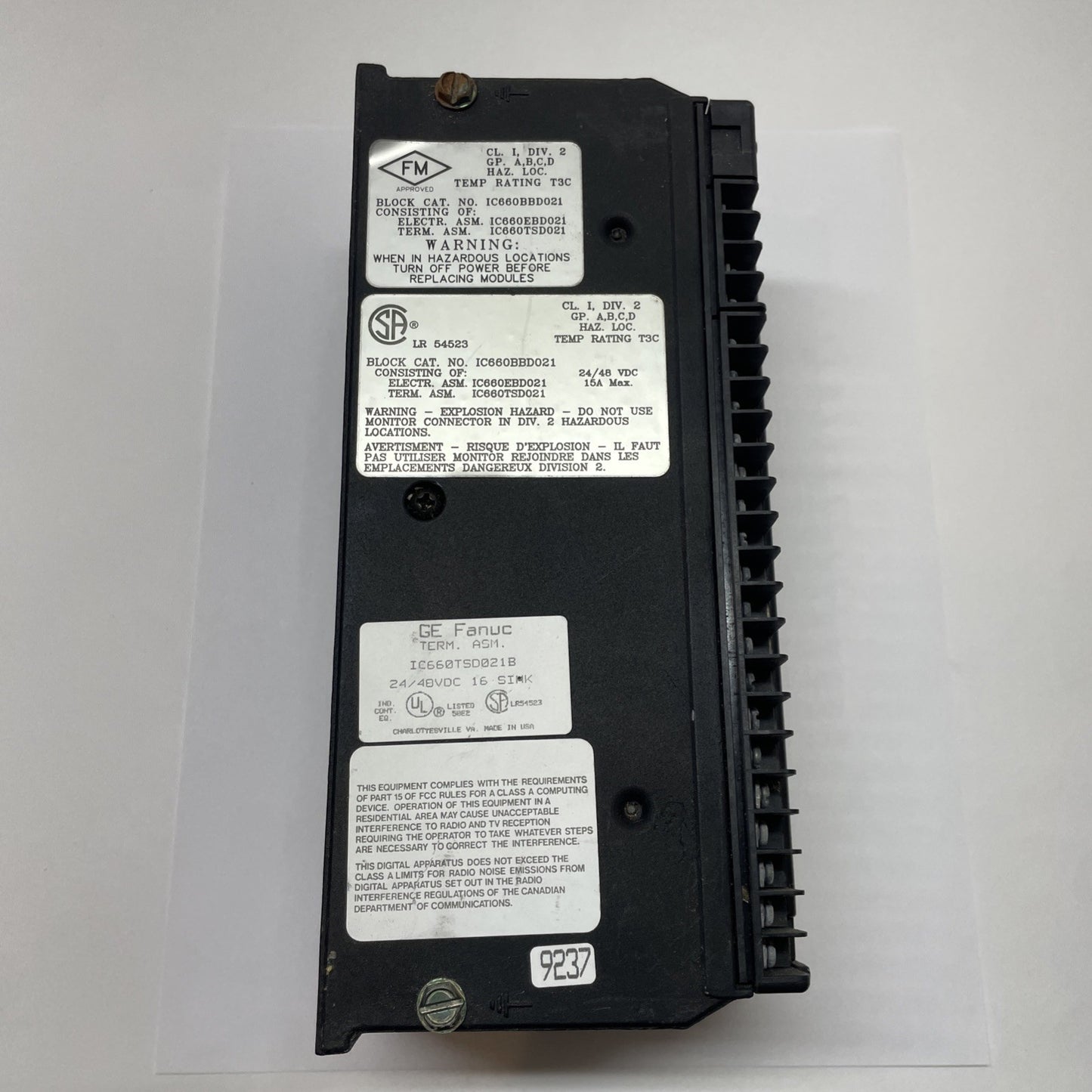 GE Fanuc IC660BBD021 Genius Sink I/O Module IC660EBD021L + IC660TSD021B 24/48VDC