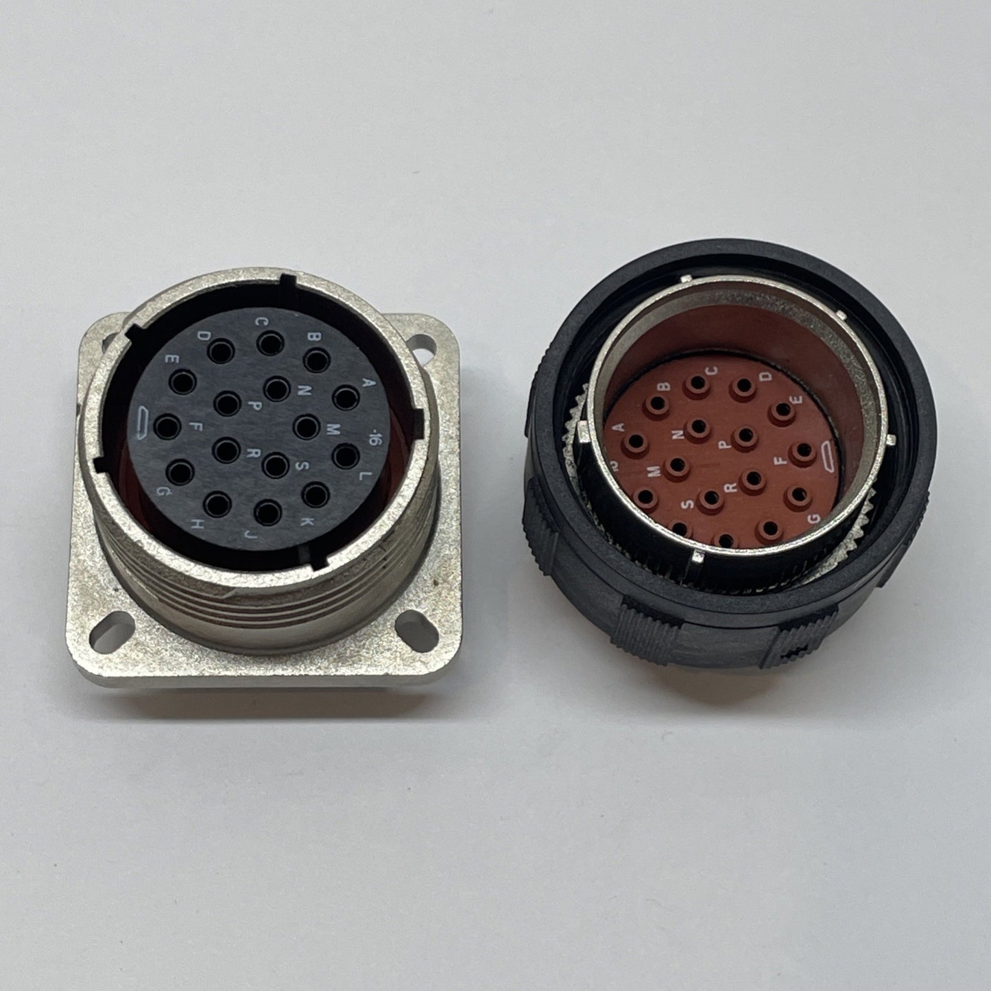 AMPHENOL AL00F21-16P / AL06F21-16P Sealed 16-Contact Circular Connector (IP)