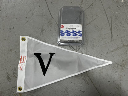 TAYLOR MADE 33322 / INITIAL V PENNANT / 10" x 16" / NEW