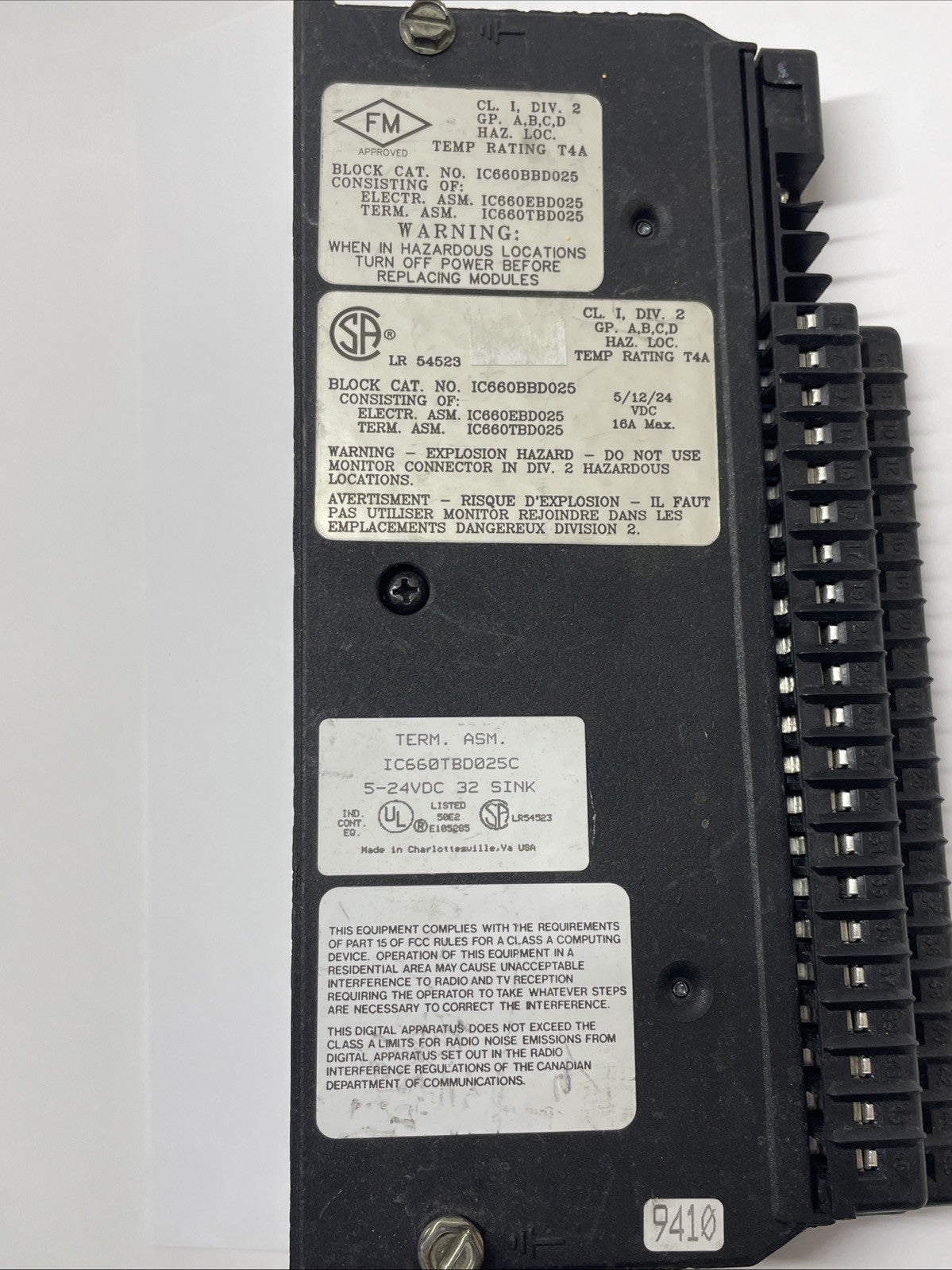 GE Fanuc IC660TBD025C Genius I/O Terminal Module 5-24 VDC 32 Sink