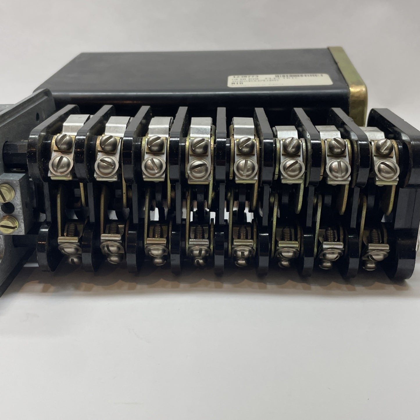 GE 16SB1HB3C69LUM4Y Switch Cam Operated 8-Stage 3-Position