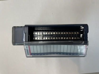 GE Fanuc IC695MDL765-BB RX3i 24VDC/125VDC 16pt Output Module with Diagnostics
