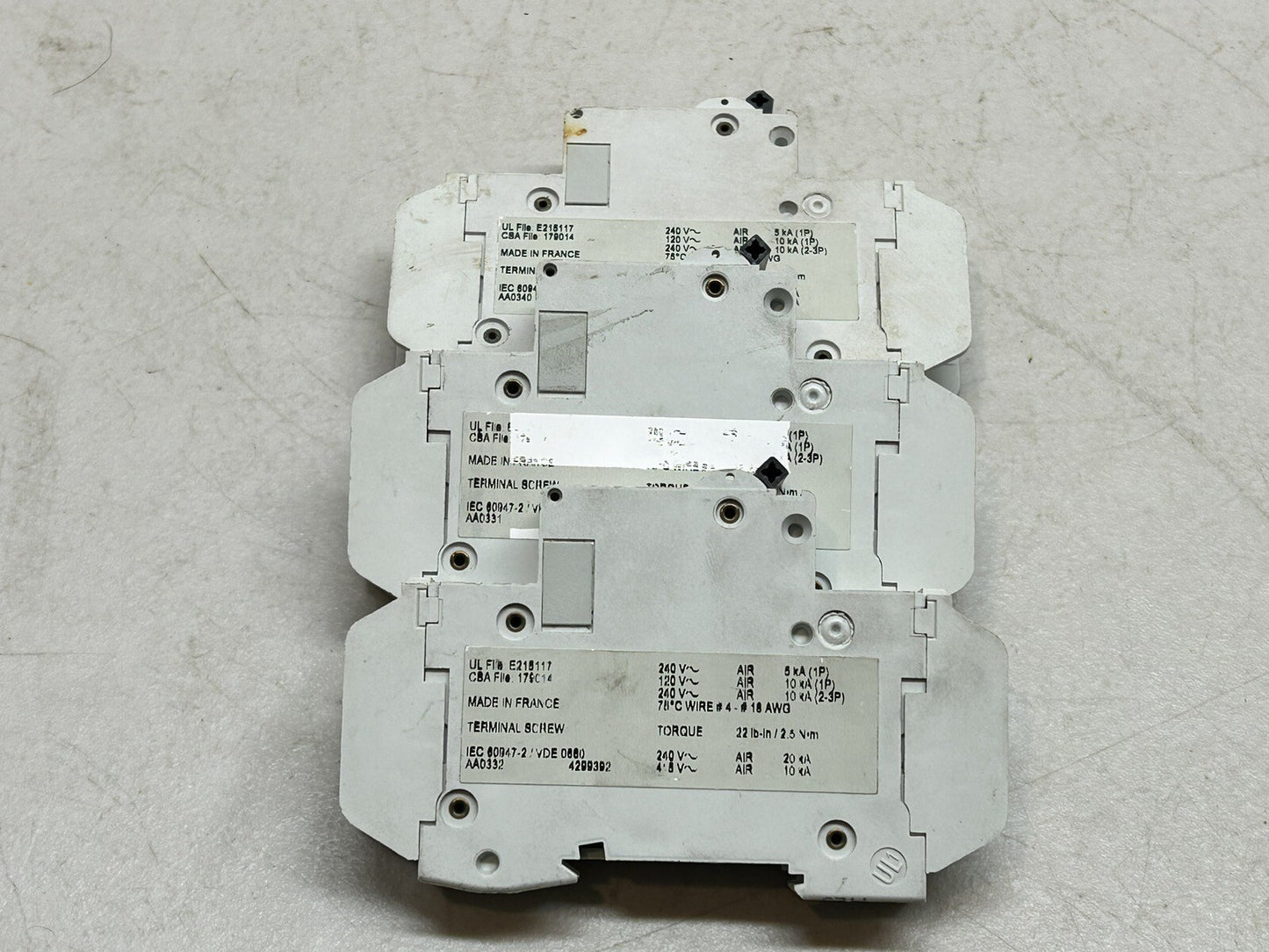 MERLIN GERIN 60123 MULTI9 C60N 5A TYPE D 1 POLE 5A CIRCUIT BREAKER (LOT OF 3)
