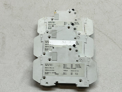 MERLIN GERIN 60123 MULTI9 C60N 5A TYPE D 1 POLE 5A CIRCUIT BREAKER (LOT OF 3)